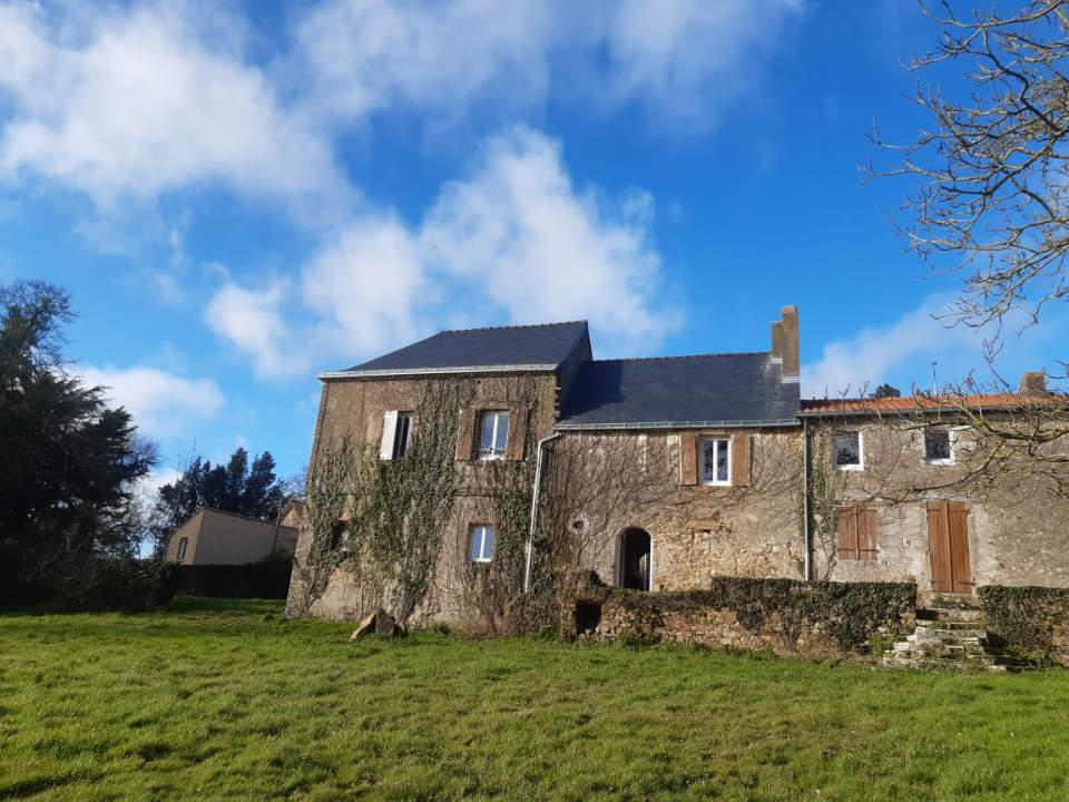 Sarl Roncin Couverture Couvreur Chaumes En Retz Gite De Cheix